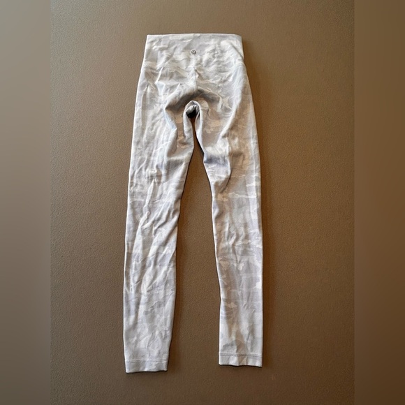 Luulemon Wunder Under 25" Incognito Camo Jacquard Alpine White Starlight size 4​ - Picture 3 of 4